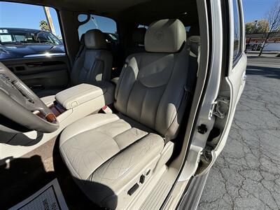 2003 Cadillac Escalade   - Photo 7 - Sacramento, CA 95821