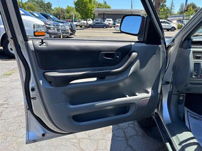 1998 Honda CR-V LX   - Photo 14 - Sacramento, CA 95821