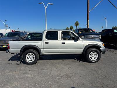 2002 Toyota Tacoma PreRunner V6   - Photo 2 - Sacramento, CA 95821