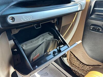 2012 Jeep Wrangler Sahara   - Photo 14 - Sacramento, CA 95821