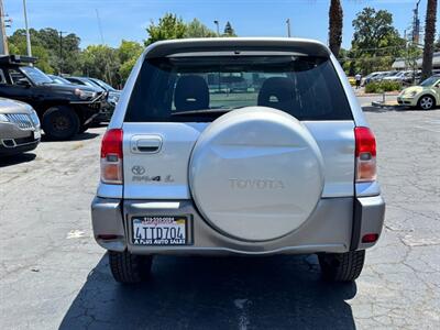 2001 Toyota RAV4   - Photo 4 - Sacramento, CA 95821