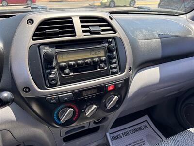 2001 Toyota RAV4   - Photo 16 - Sacramento, CA 95821