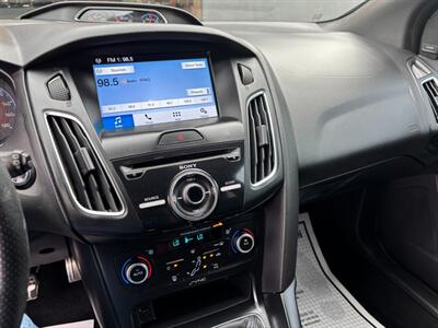2017 Ford Focus RS   - Photo 12 - Sacramento, CA 95821
