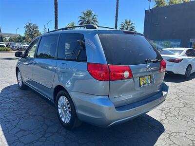 2010 Toyota Sienna XLE - Photo 5 - Sacramento, CA 95821