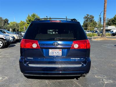 2007 Toyota Sienna LE 7-Passenger - Photo 5 - Sacramento, CA 95821