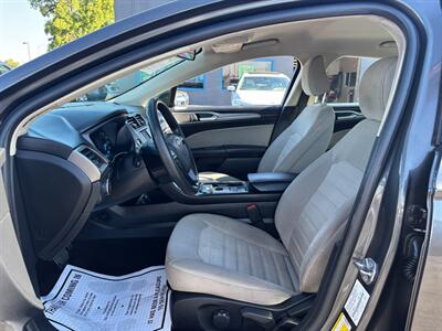 2020 Ford Fusion S - Photo 8 - Sacramento, CA 95821