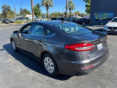 2020 Ford Fusion S - Photo 7 - Sacramento, CA 95821
