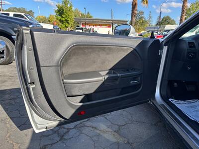 2009 Dodge Challenger SRT8   - Photo 13 - Sacramento, CA 95821