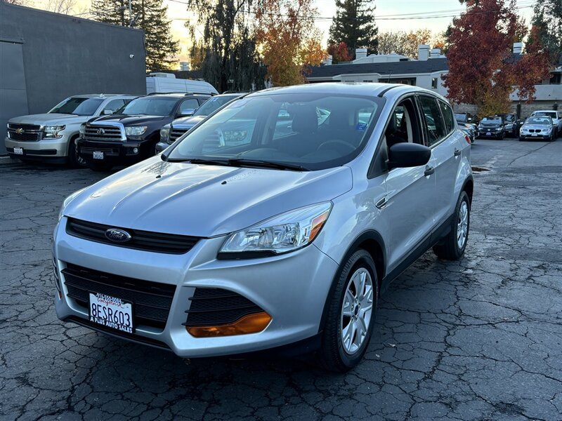 2015 Ford Escape S photo 6