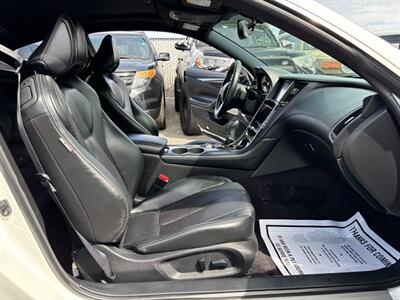 2017 INFINITI Q60 Red Sport 400   - Photo 12 - Sacramento, CA 95821