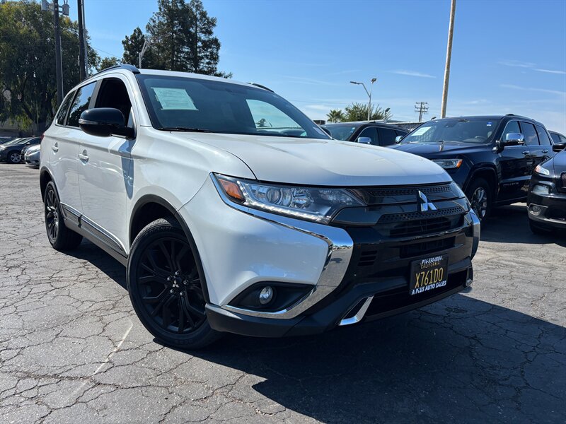 2019 Mitsubishi Outlander LE   - Photo 1 - Sacramento, CA 95821