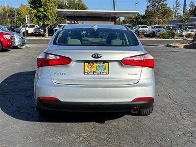 2014 Kia Forte EX - Photo 4 - Sacramento, CA 95821