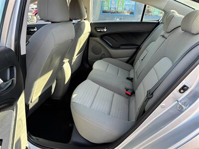 2014 Kia Forte EX - Photo 8 - Sacramento, CA 95821