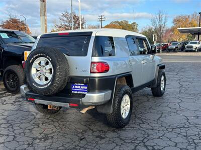2007 Toyota FJ Cruiser   - Photo 2 - Sacramento, CA 95821