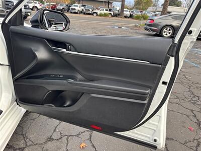 2020 Toyota Camry SE - Photo 11 - Sacramento, CA 95821