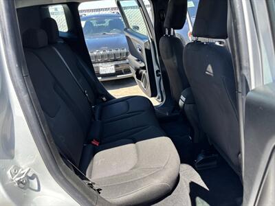 2015 Jeep Renegade Sport   - Photo 10 - Sacramento, CA 95821