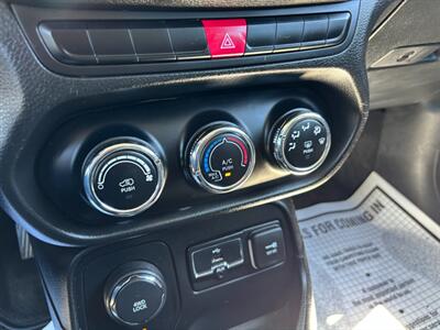 2015 Jeep Renegade Sport   - Photo 16 - Sacramento, CA 95821
