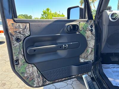 2010 Jeep Wrangler Sahara   - Photo 15 - Sacramento, CA 95821