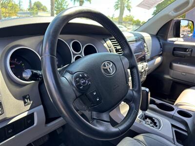 2012 Toyota Sequoia SR5   - Photo 14 - Sacramento, CA 95821
