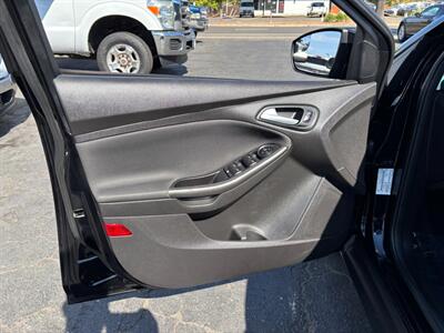 2018 Ford Focus SEL   - Photo 14 - Sacramento, CA 95821