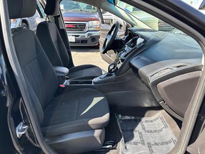 2018 Ford Focus SEL   - Photo 11 - Sacramento, CA 95821