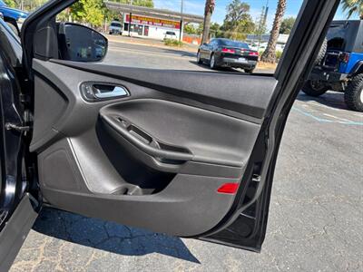2018 Ford Focus SEL   - Photo 13 - Sacramento, CA 95821