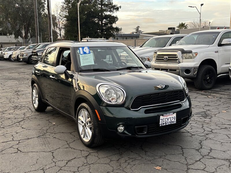 MINI Countryman's photo