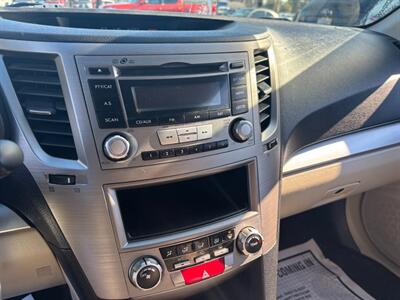 2014 Subaru Outback 2.5i - Photo 13 - Sacramento, CA 95821