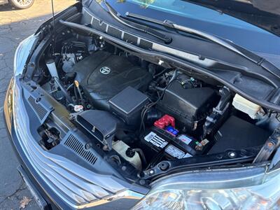 2017 Toyota Sienna XLE 7-Passenger - Photo 28 - Sacramento, CA 95821