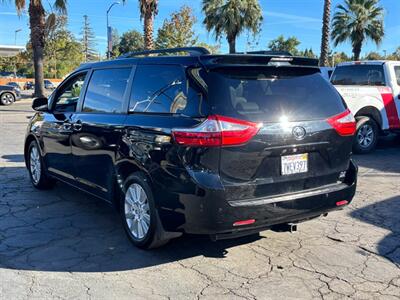 2017 Toyota Sienna XLE 7-Passenger - Photo 5 - Sacramento, CA 95821