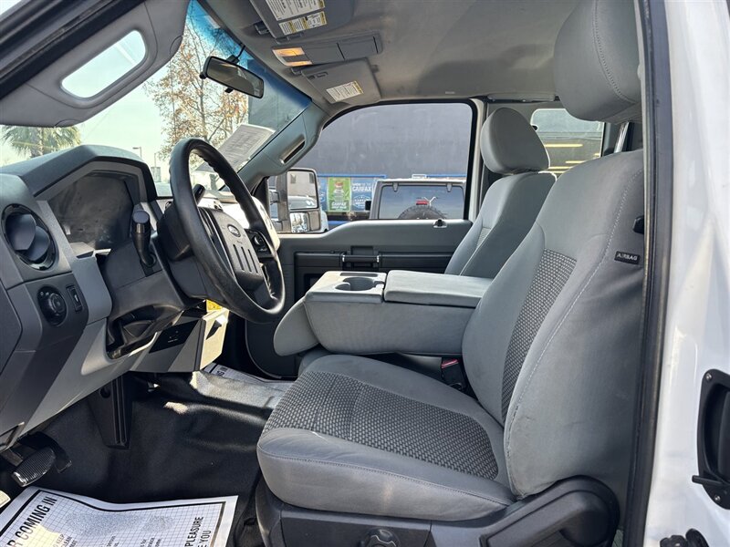 2015 Ford F-250 Super Duty XLT photo 7