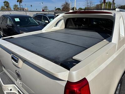 2011 Cadillac Escalade - Photo 11 - Sacramento, CA 95821