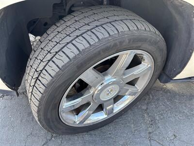2011 Cadillac Escalade - Photo 23 - Sacramento, CA 95821
