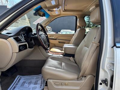 2011 Cadillac Escalade - Photo 6 - Sacramento, CA 95821