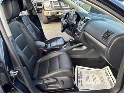 2010 Volkswagen Jetta SE PZEV   - Photo 8 - Sacramento, CA 95821