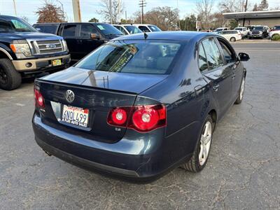 2010 Volkswagen Jetta SE PZEV   - Photo 2 - Sacramento, CA 95821