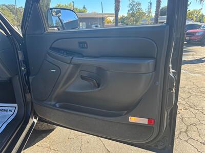 2005 Chevrolet Silverado 1500 Z71   - Photo 11 - Sacramento, CA 95821