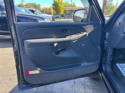 2005 Chevrolet Silverado 1500 Z71   - Photo 14 - Sacramento, CA 95821