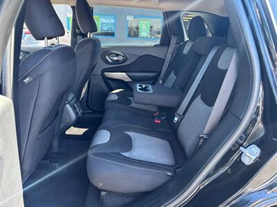 2018 Jeep Cherokee Latitude   - Photo 8 - Sacramento, CA 95821