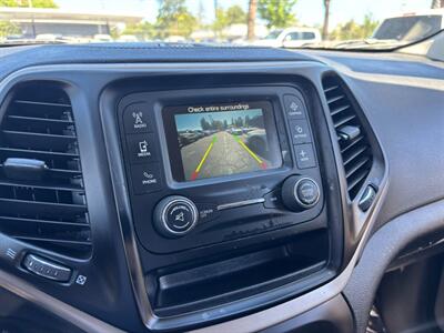 2018 Jeep Cherokee Latitude   - Photo 11 - Sacramento, CA 95821