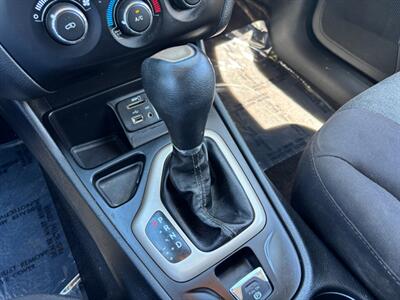 2018 Jeep Cherokee Latitude   - Photo 12 - Sacramento, CA 95821
