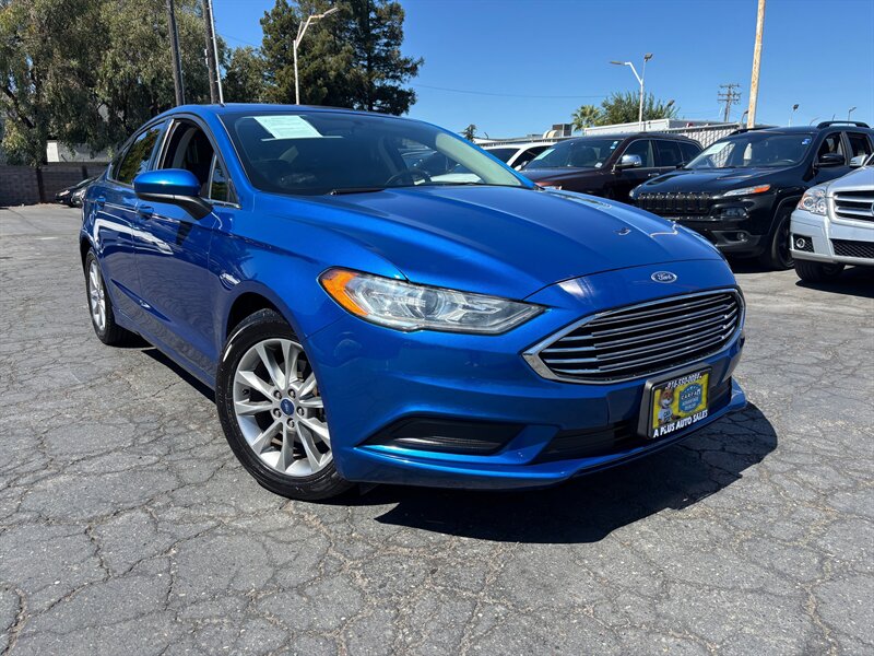 2017 Ford Fusion SE   - Photo 1 - Sacramento, CA 95821
