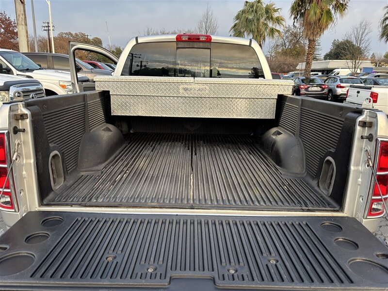 2006 Dodge Ram 2500 Pickup SLT photo 8