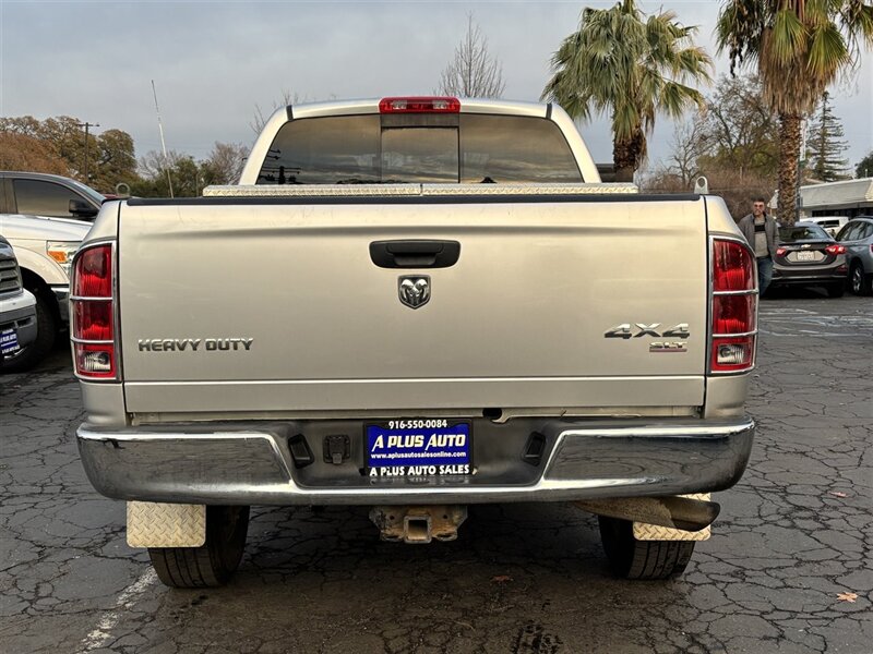 2006 Dodge Ram 2500 Pickup SLT photo 3