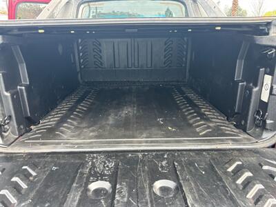 2004 Chevrolet Avalanche 1500   - Photo 9 - Sacramento, CA 95821