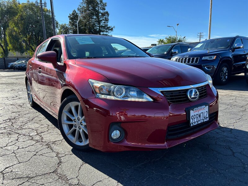 2013 Lexus CT 200h   - Photo 1 - Sacramento, CA 95821
