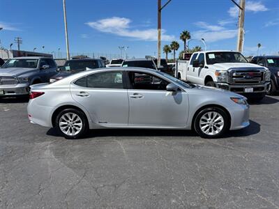 2014 Lexus ES 300h   - Photo 2 - Sacramento, CA 95821