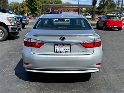 2014 Lexus ES 300h   - Photo 4 - Sacramento, CA 95821