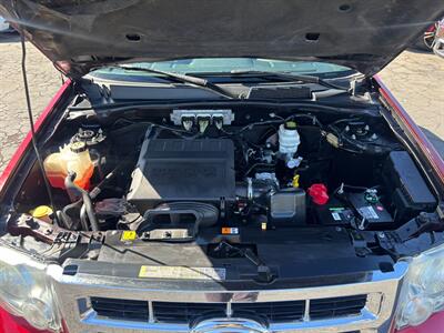 2011 Ford Escape Limited - Photo 15 - Sacramento, CA 95821