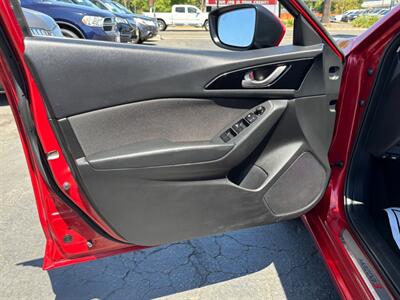 2015 Mazda Mazda3 i Touring   - Photo 13 - Sacramento, CA 95821